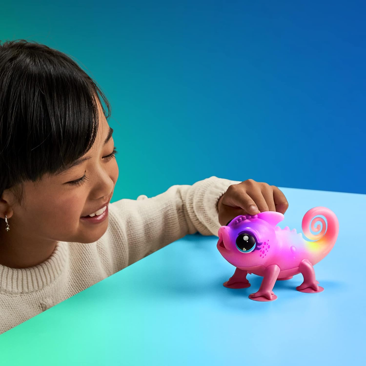 Интерактивная игрушка Хамелеон Нова Little Live Pets Lil Chameleon Nova (26365) 6 Интерактивная игрушка Хамелеон Нова Little Live Pets Lil Chameleon Nova (26365) - Зображення 6